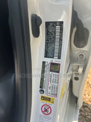 Toyota Camry SE 4dr Sedan (2.5L 4cyl 6A) 2017 White