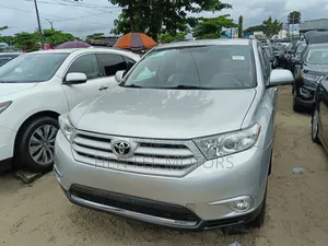 Toyota Highlander 2013 Silver