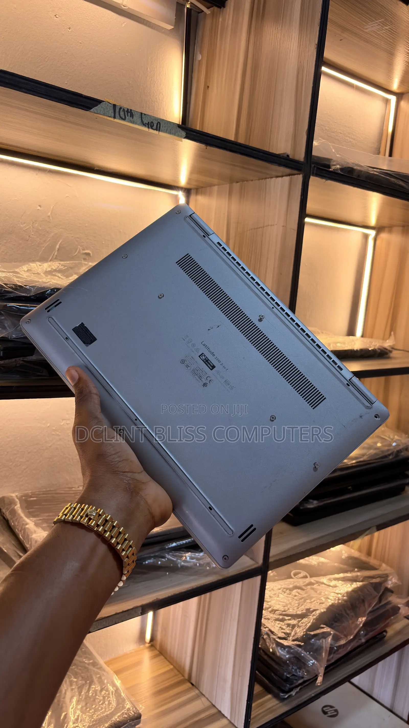 Laptop Dell Latitude 3310 2-in-1 8GB Intel Core i3 SSD 256GB