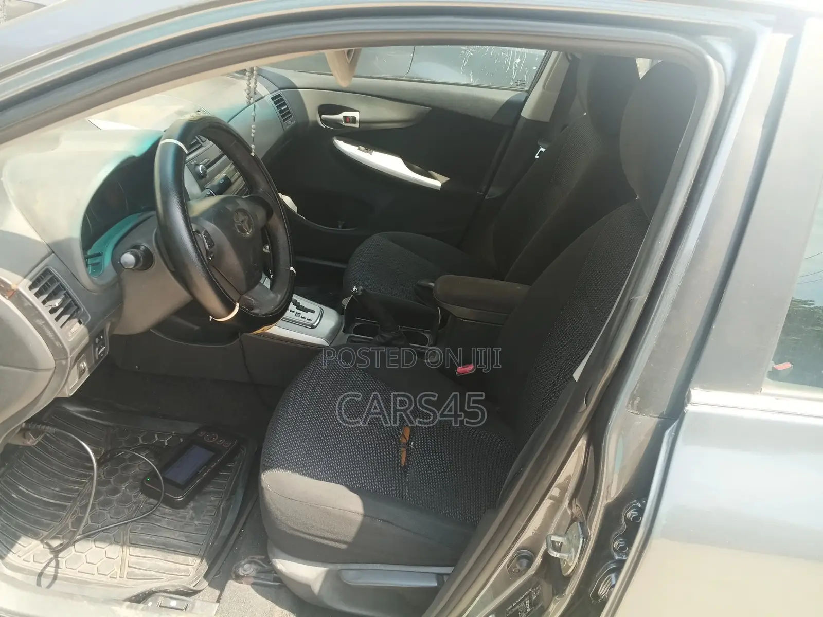 Toyota Corolla 2012 Gray