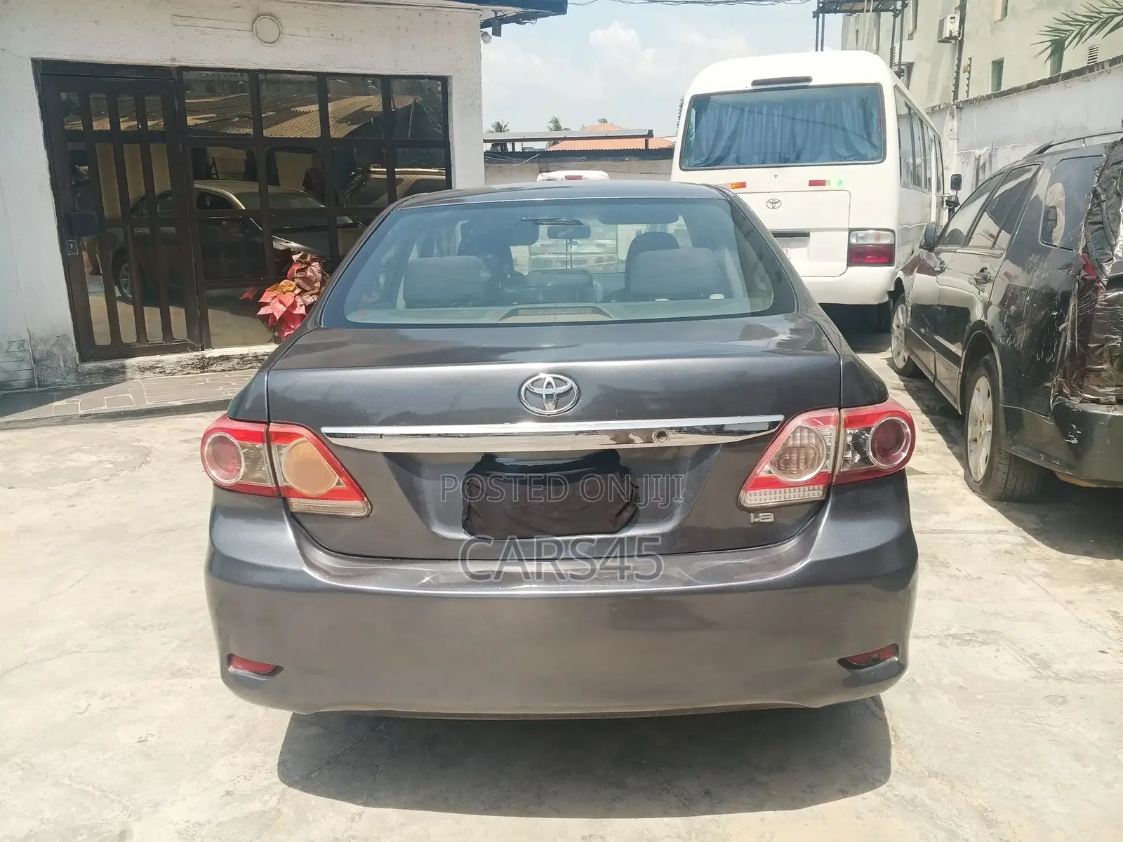 Toyota Corolla 2012 Gray