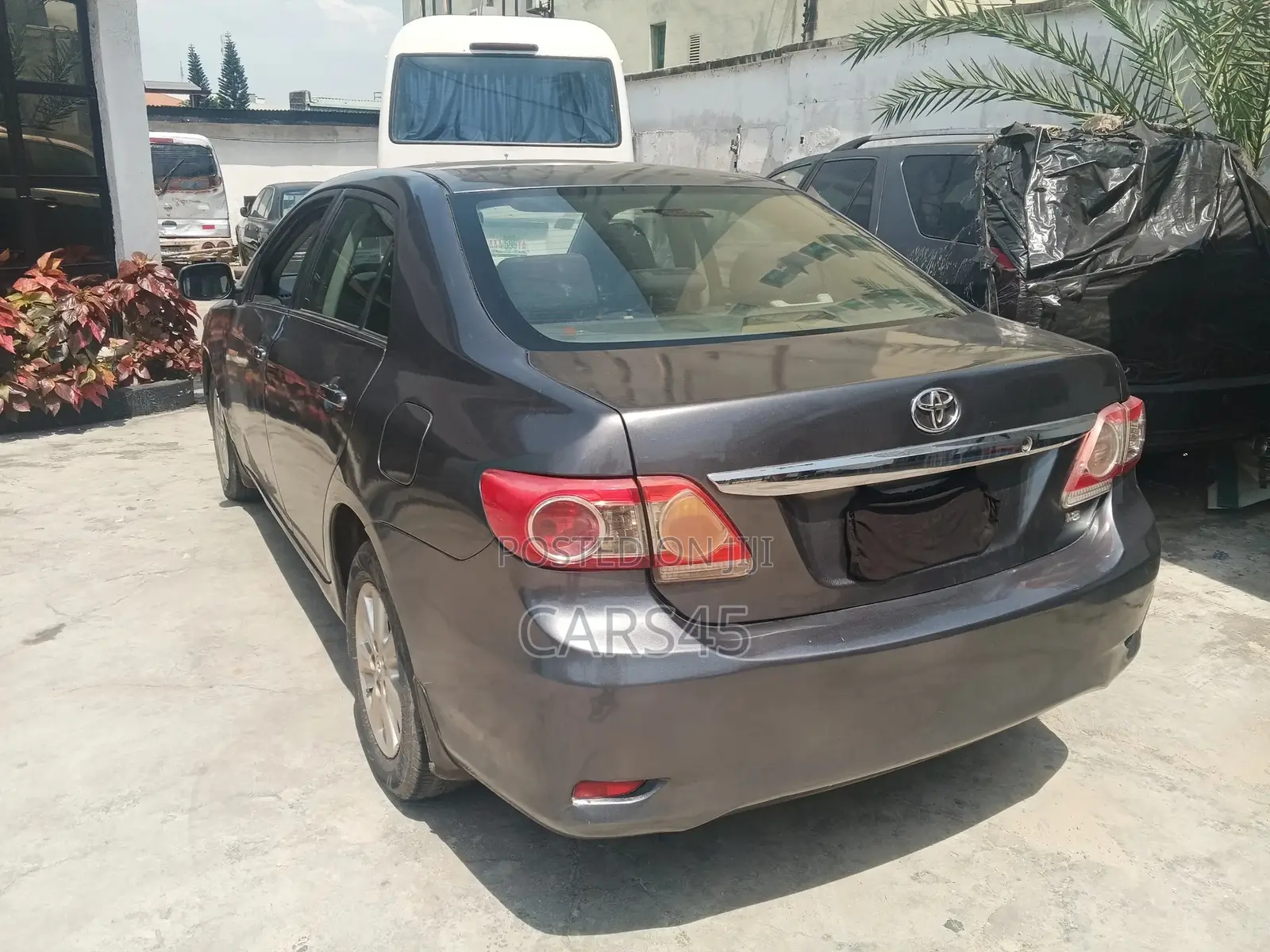 Toyota Corolla 2012 Gray