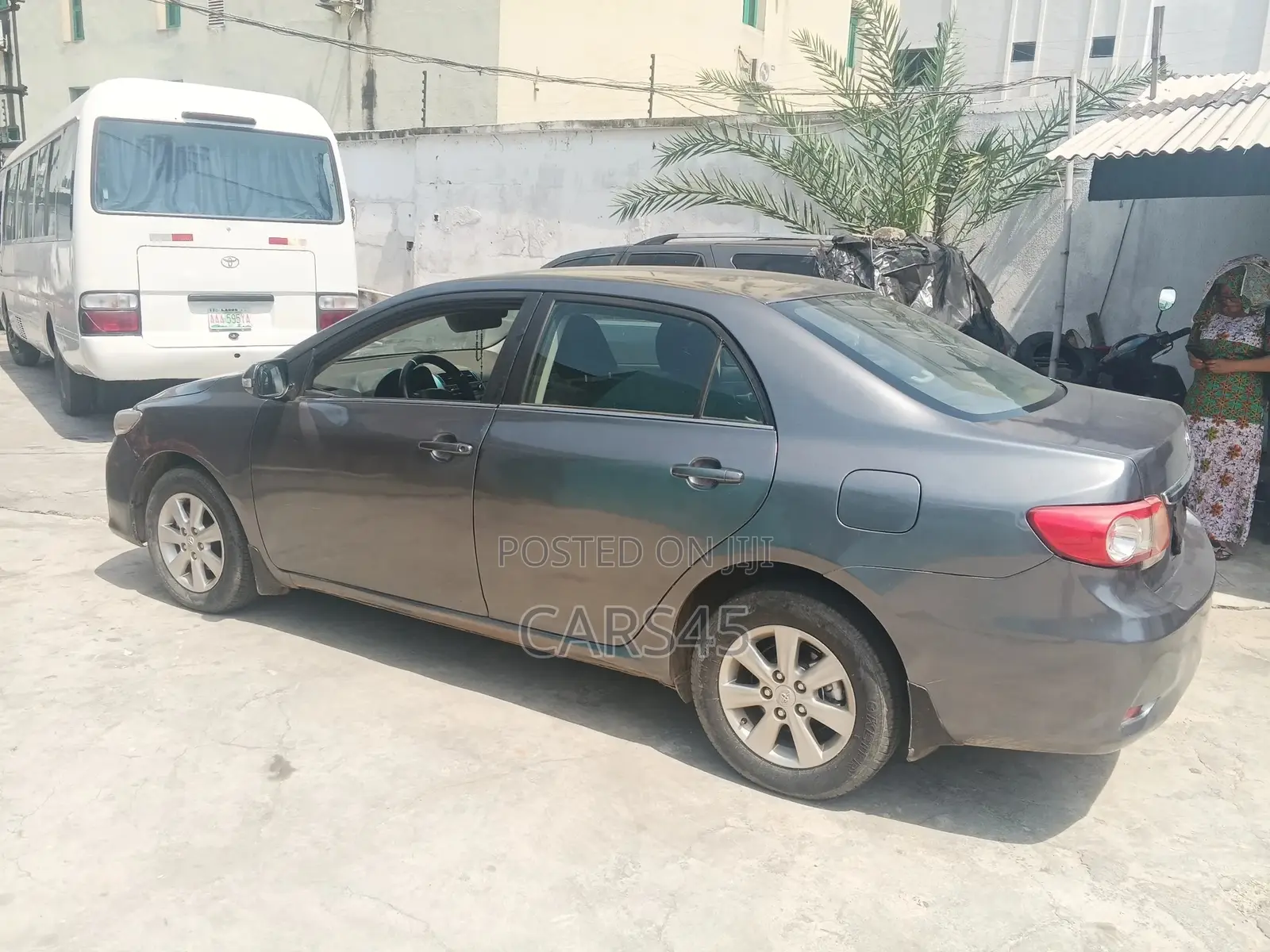 Toyota Corolla 2012 Gray