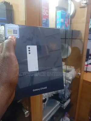 New Samsung Galaxy Z Fold 5 512 GB Black