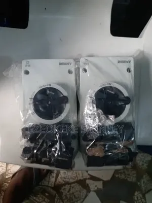 Original 32a / 63a PV DC Isolator Switch