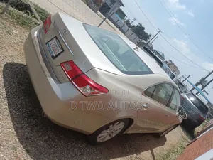 Lexus ES 350 2011 Gold