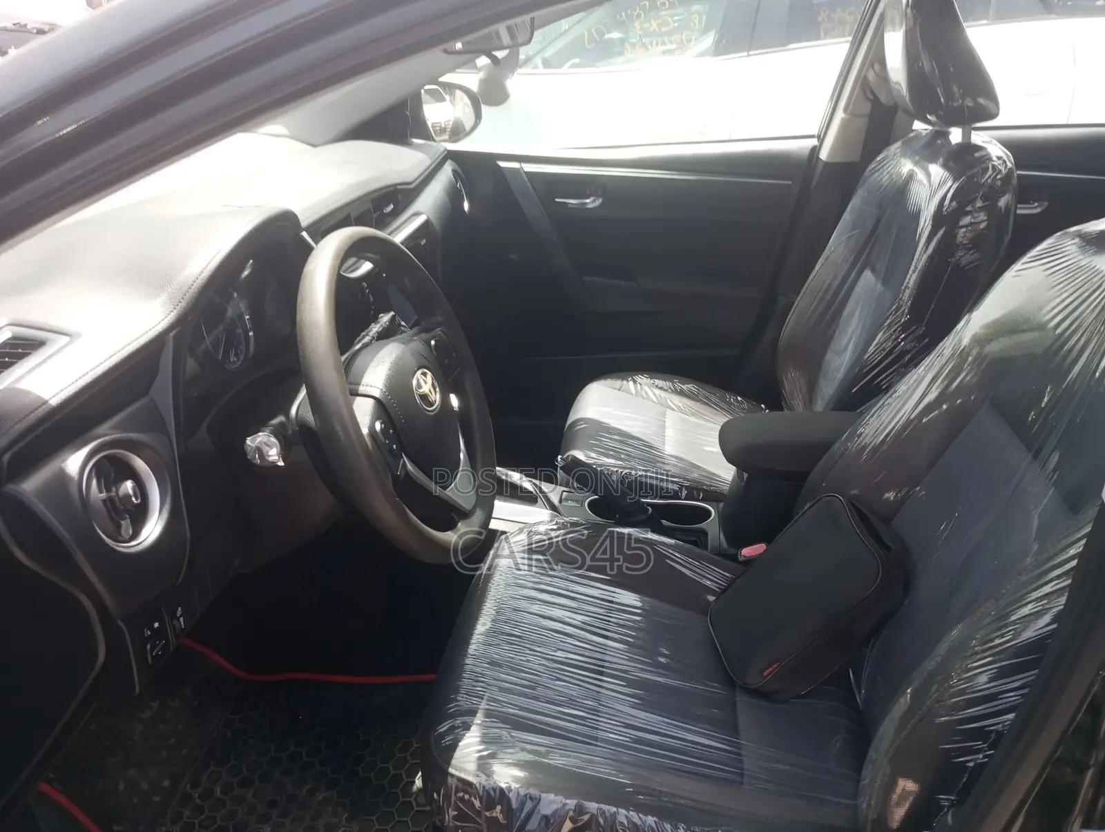 Toyota Corolla 2017 Black