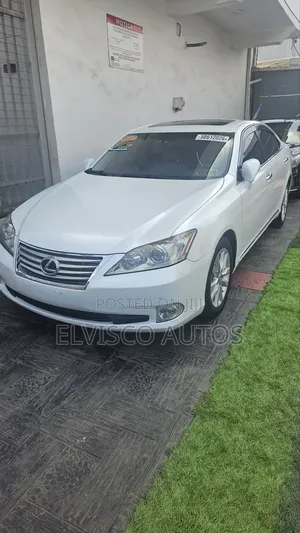 Lexus ES 2012 White