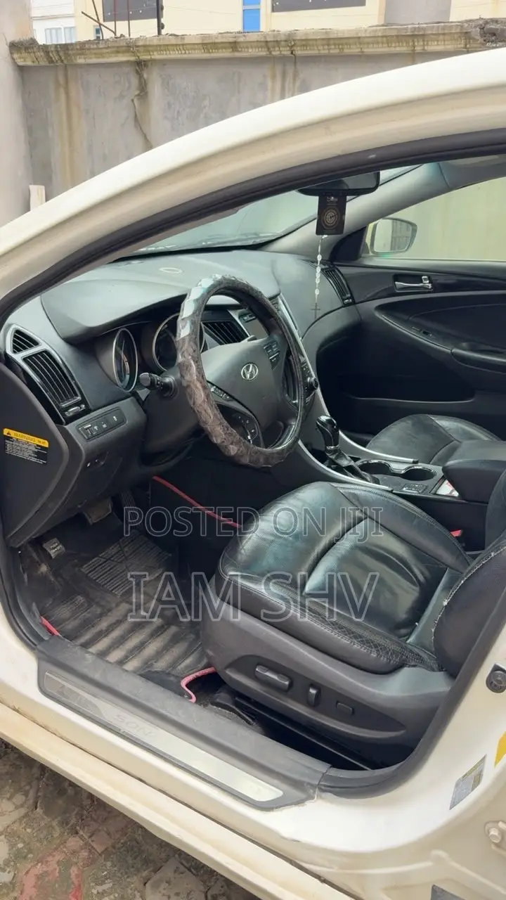 Hyundai Sonata 2012 White