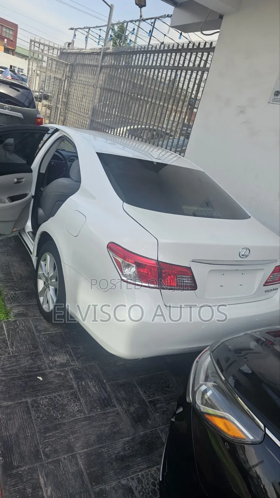 Lexus ES 2012 White