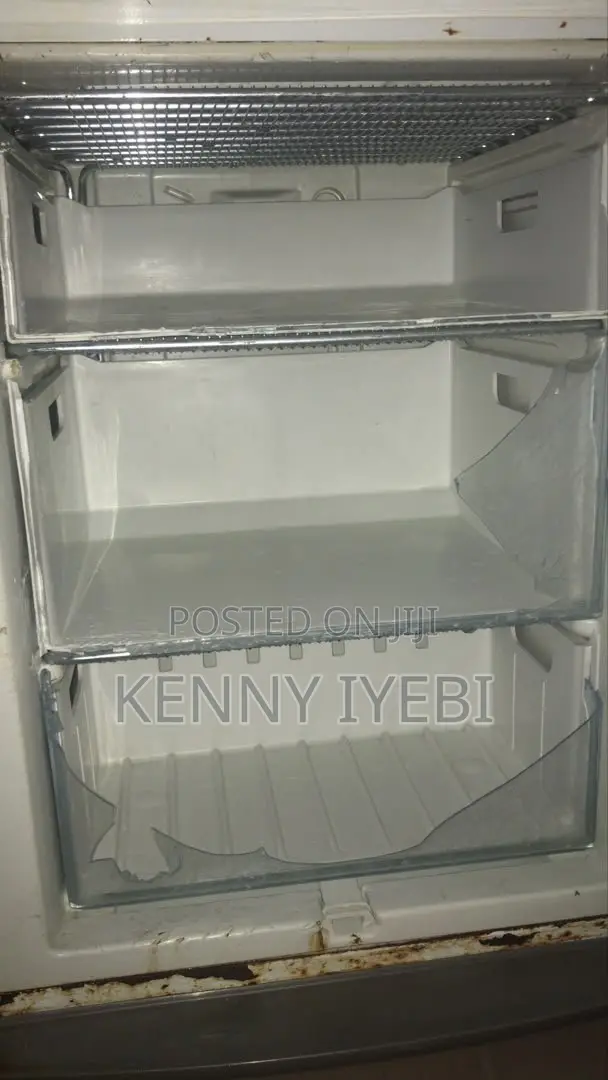 330liter AEG Double Door Fridge Up for Grabs