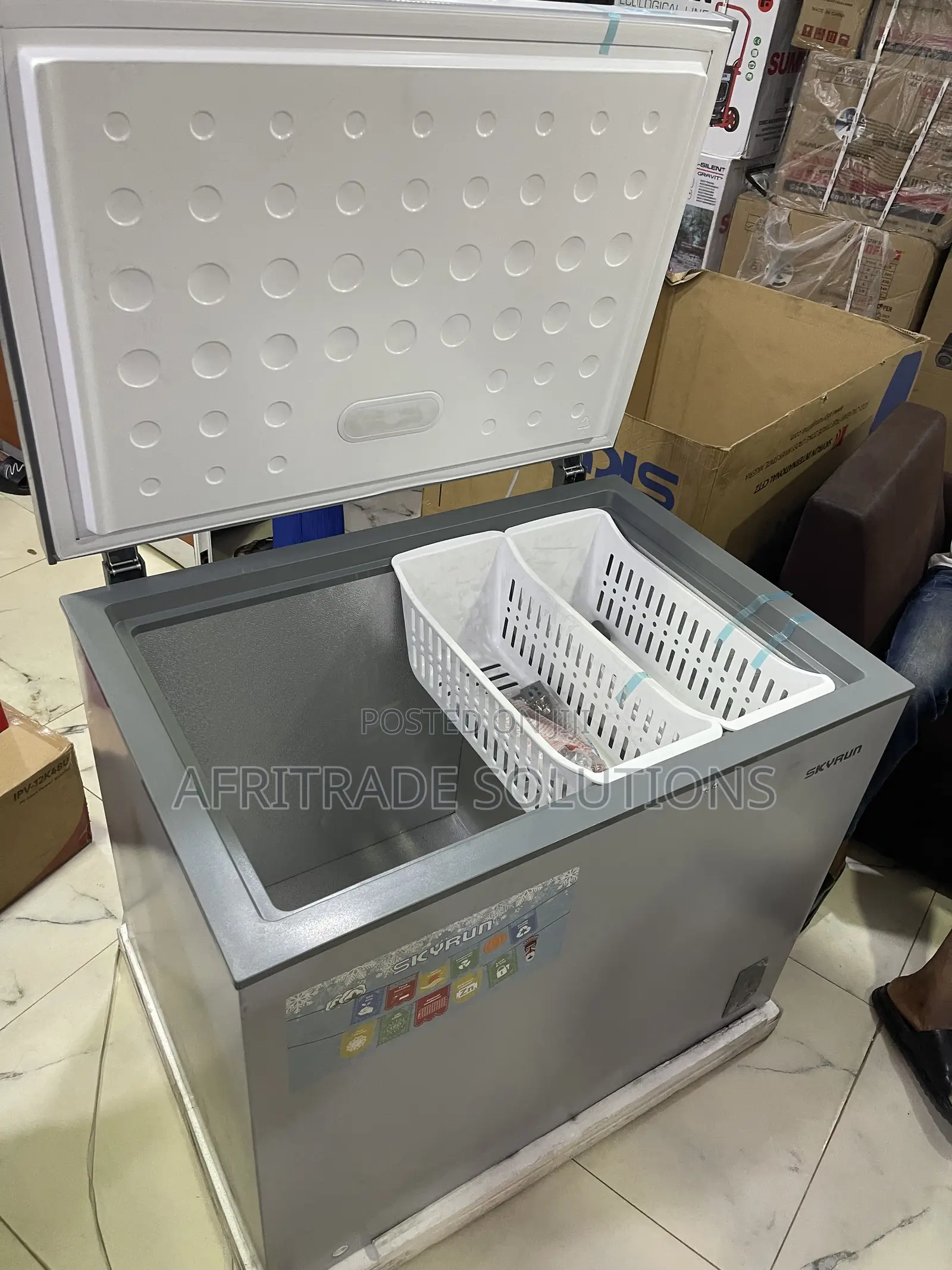 Skyrun 260 Litres Deep Freezer – Practical Storage Made Easy