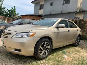 Toyota Camry 2008 Gold