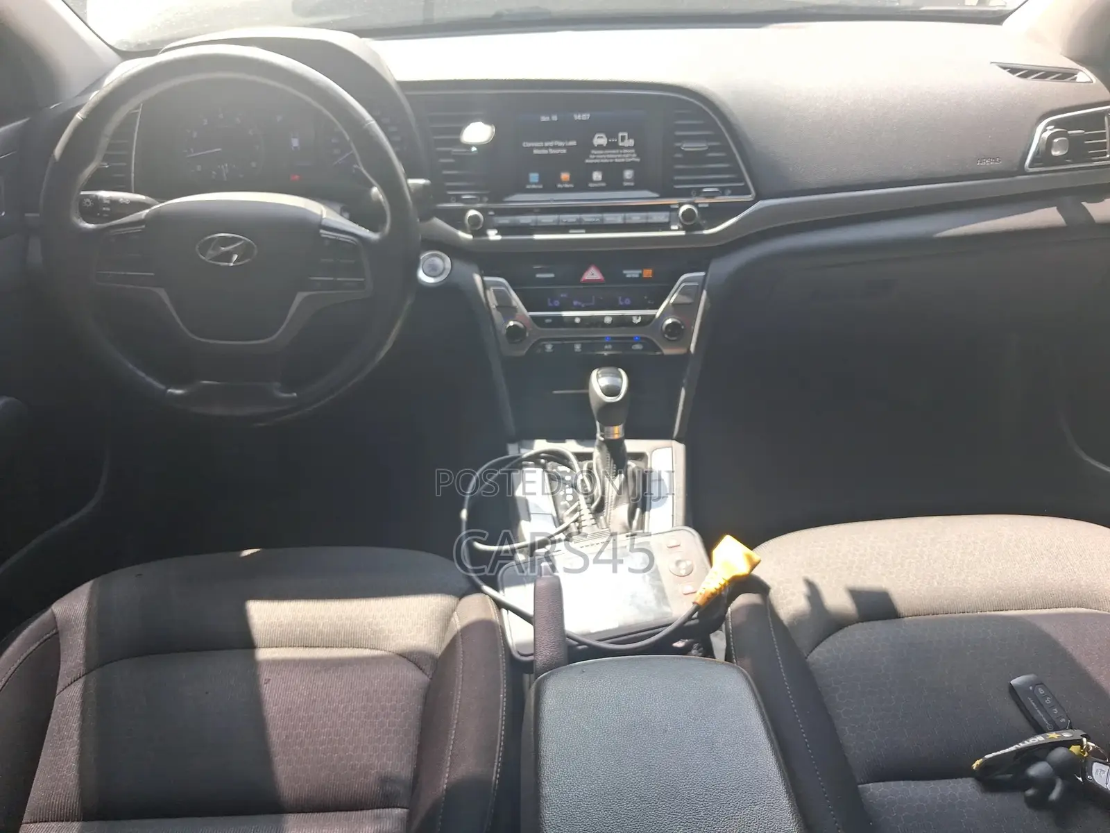 Hyundai Elantra 2017 Silver