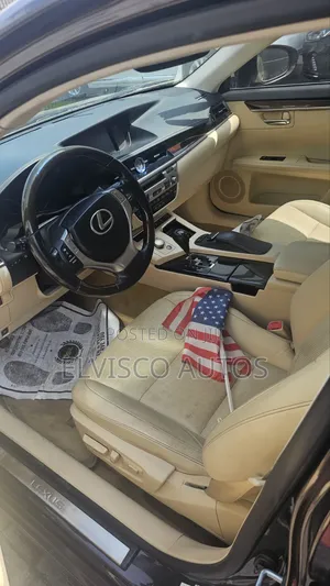 Lexus ES 2013 Brown