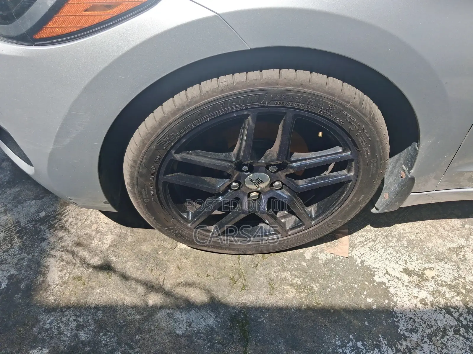 Hyundai Elantra 2017 Silver