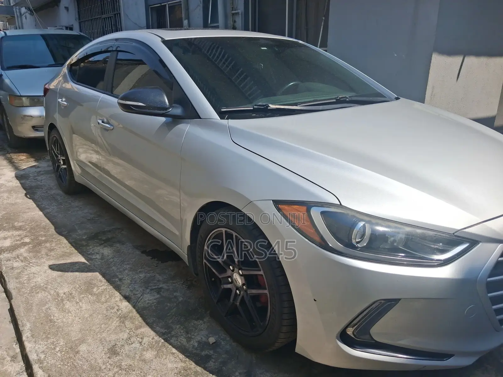 Hyundai Elantra 2017 Silver