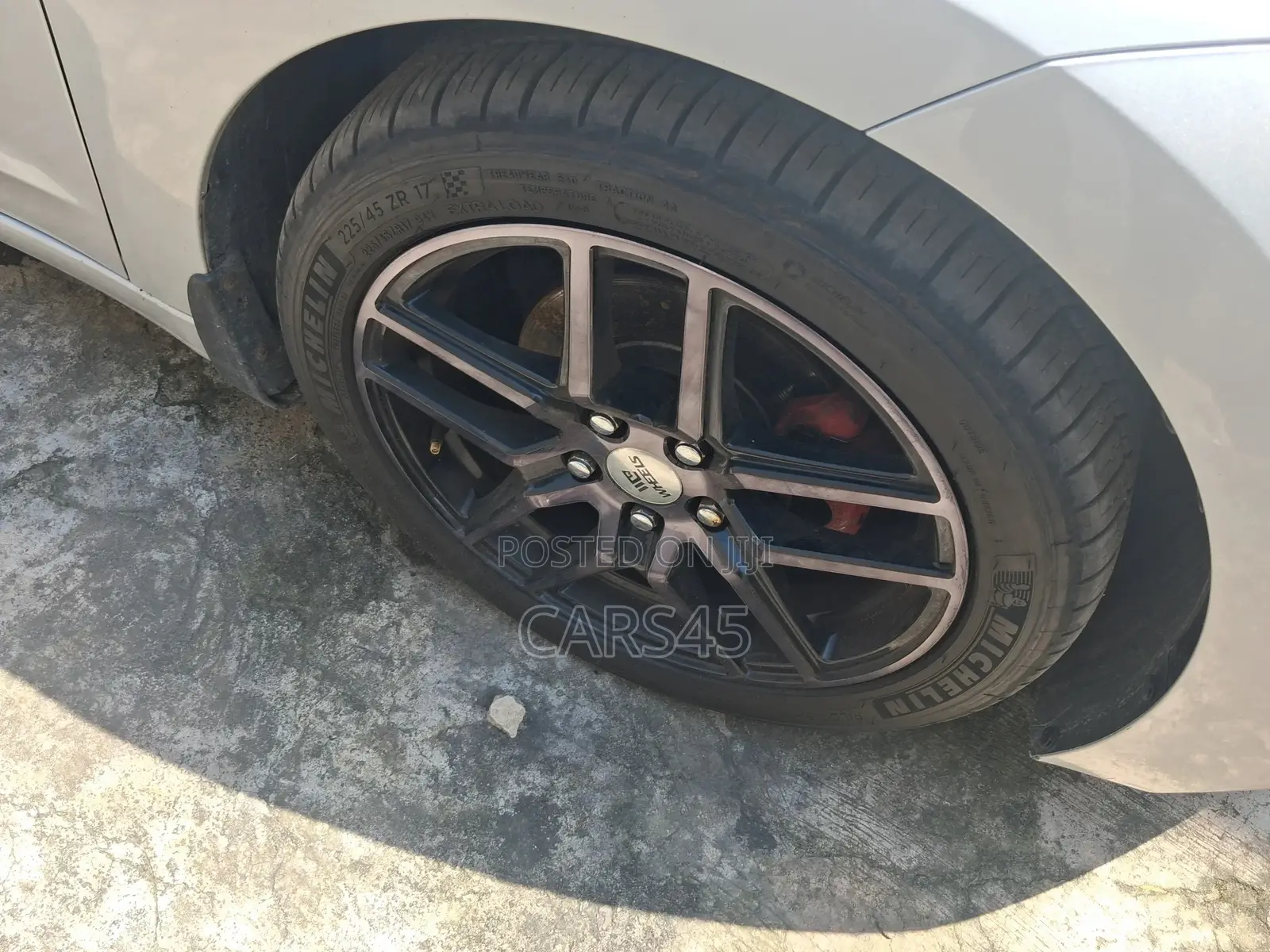Hyundai Elantra 2017 Silver