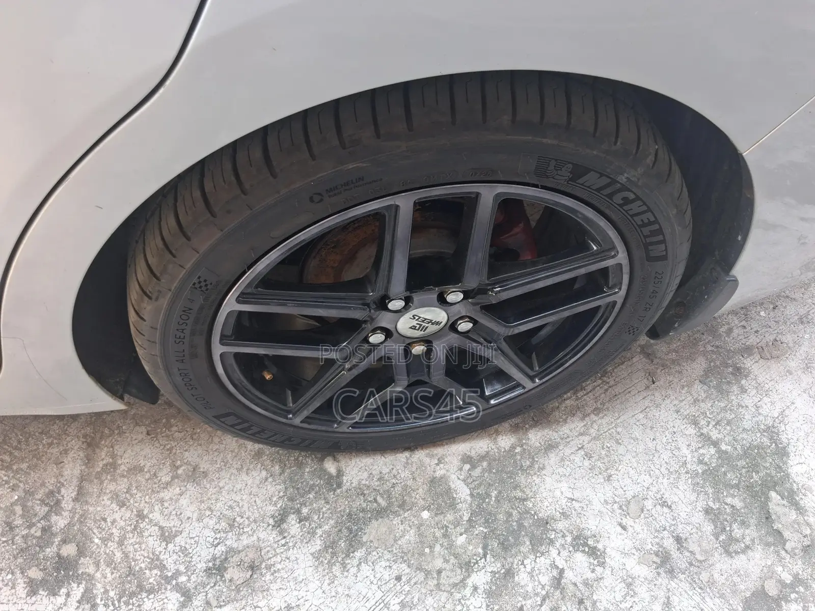 Hyundai Elantra 2017 Silver