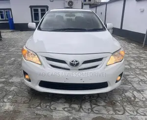 Toyota Corolla 2013 White