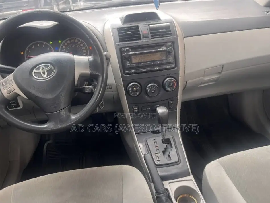 Toyota Corolla 2013 White