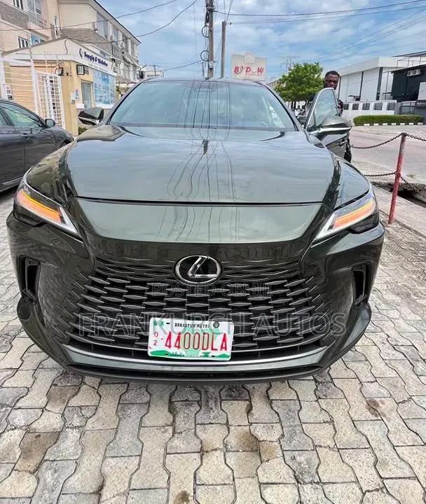 Lexus RX 2025