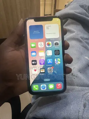 Apple iPhone XR 64 GB Red