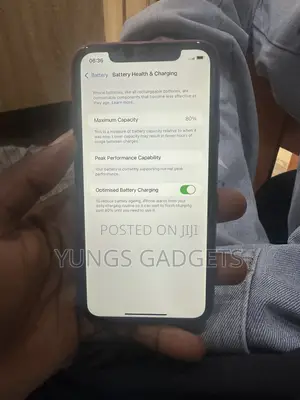 Apple iPhone XR 64 GB Red