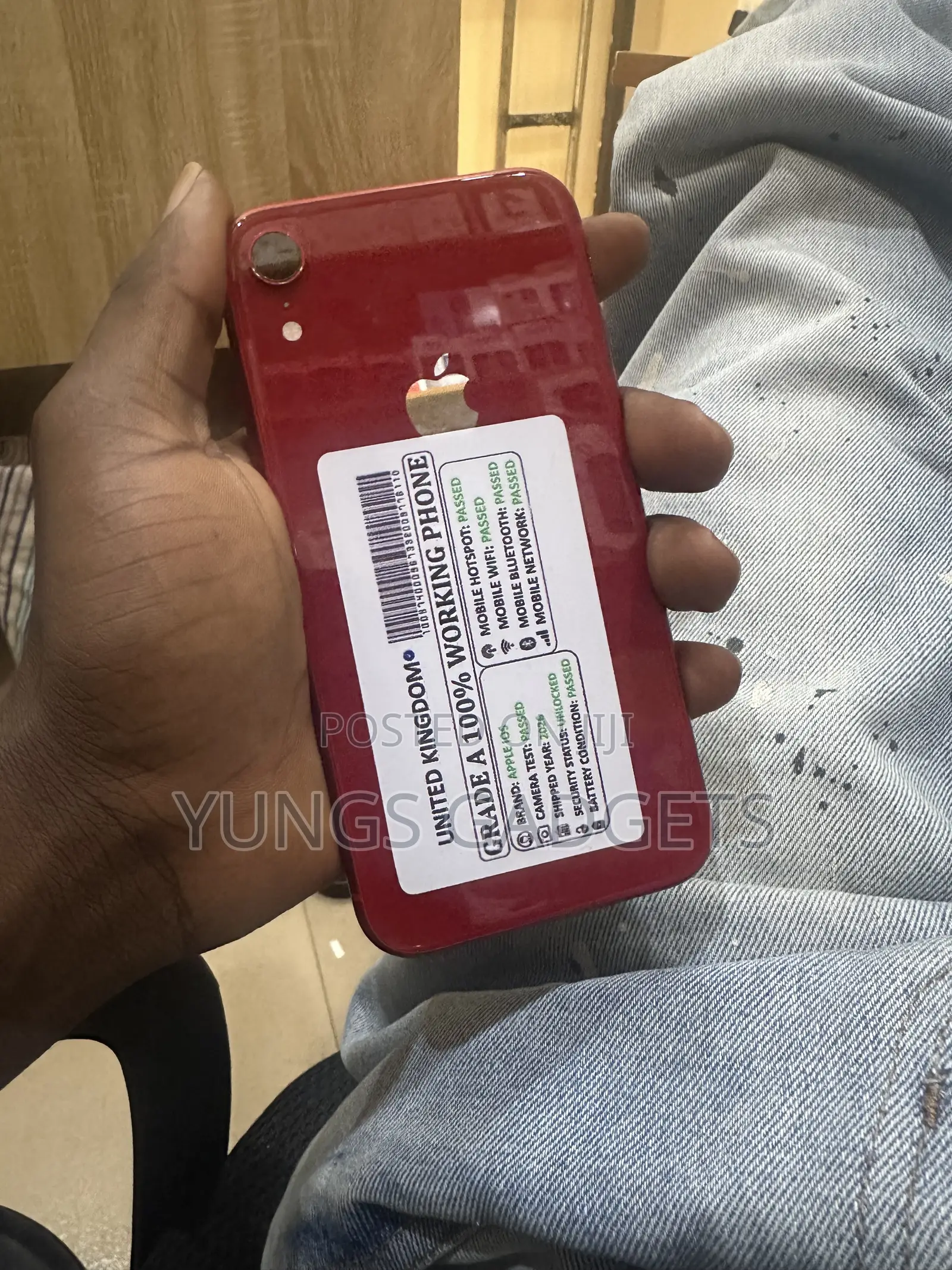 Apple iPhone XR 64 GB Red