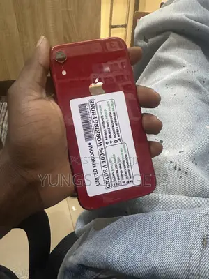 Apple iPhone XR 64 GB Red