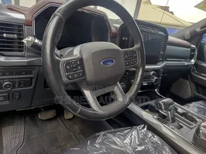Ford F-150 2022 Black