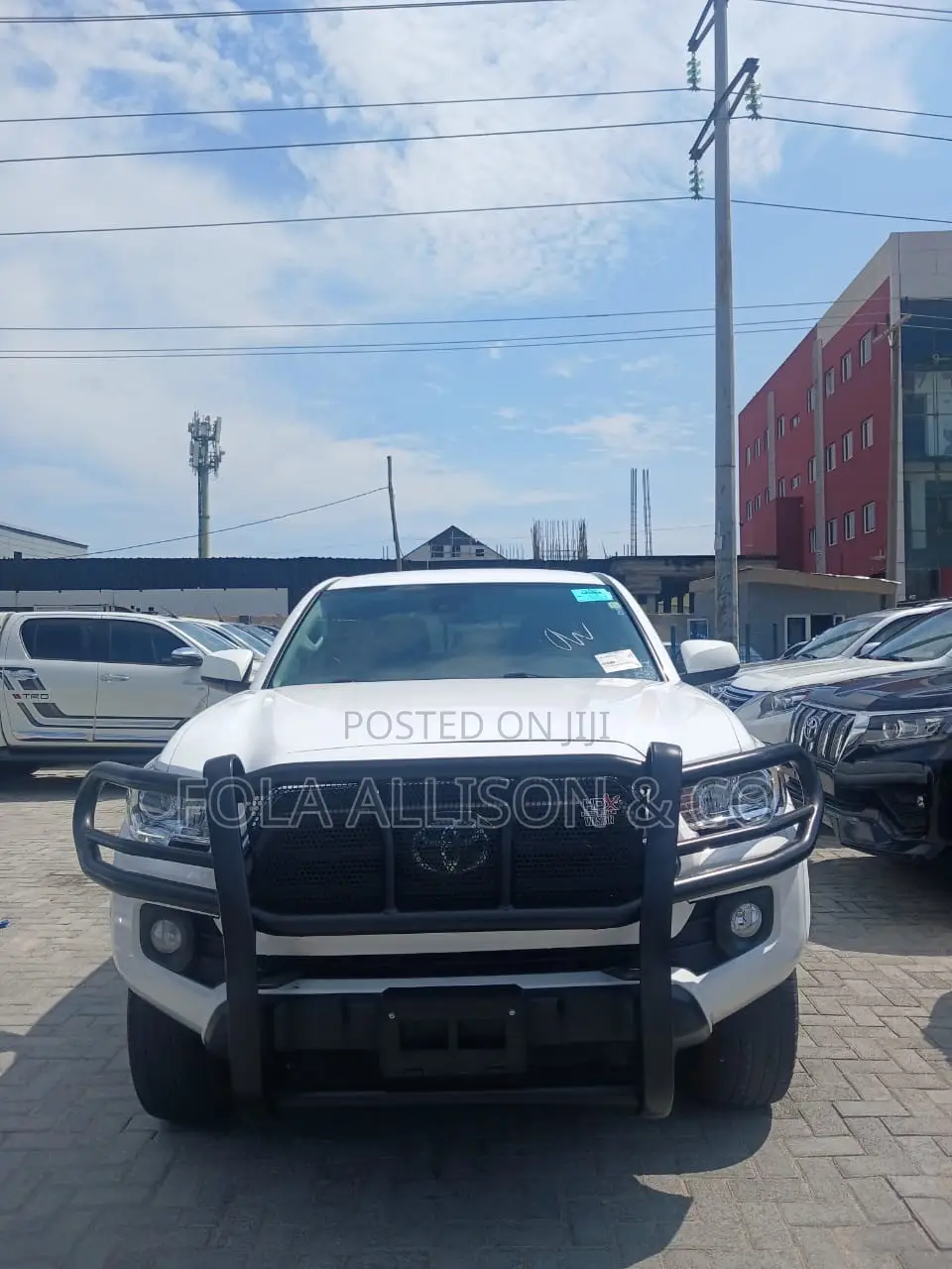 Toyota Tacoma SR5 2022 White