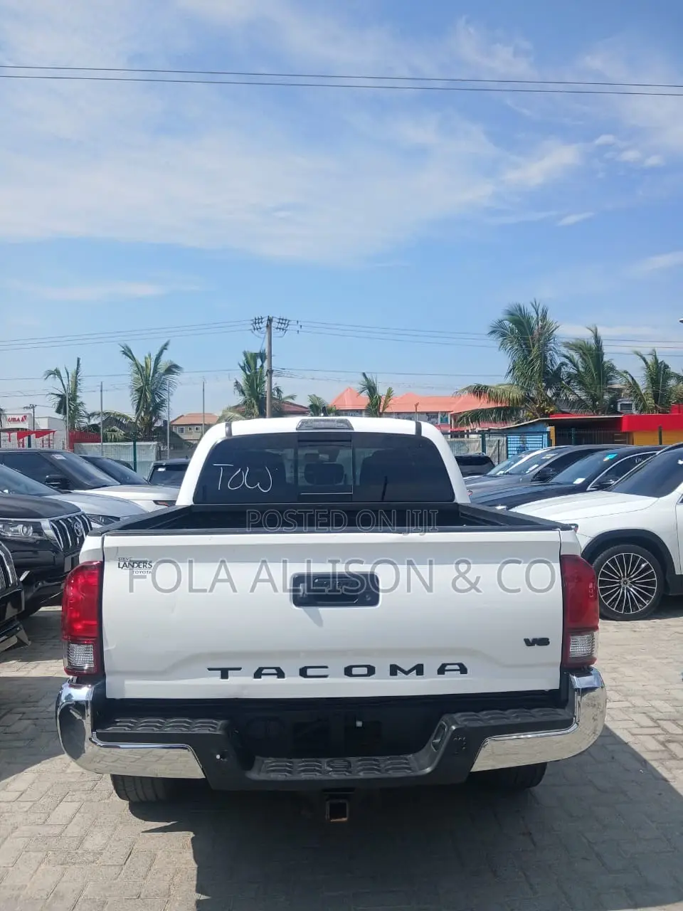 Toyota Tacoma SR5 2022 White