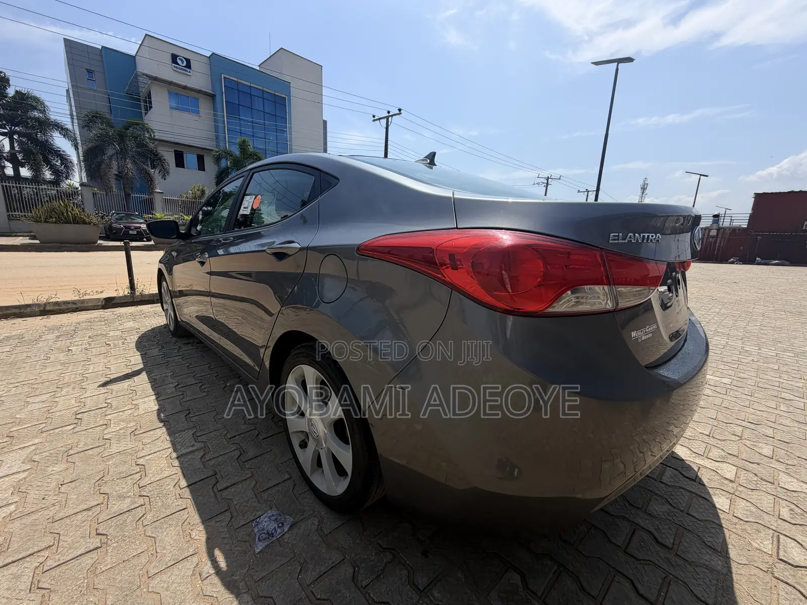 Hyundai Elantra Limited 2012 Gray