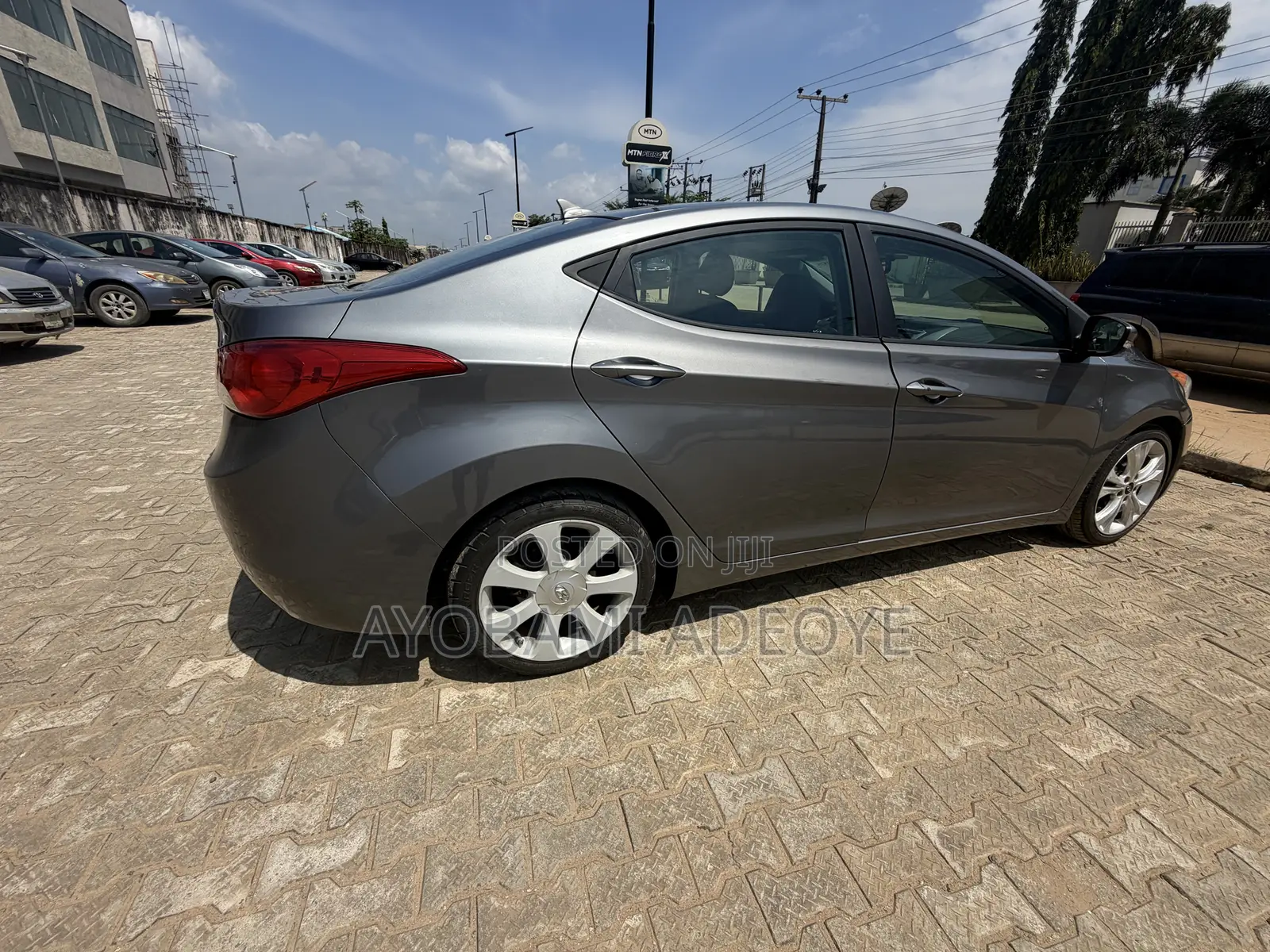Hyundai Elantra Limited 2012 Gray