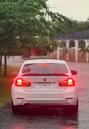 BMW 330i 2018 White