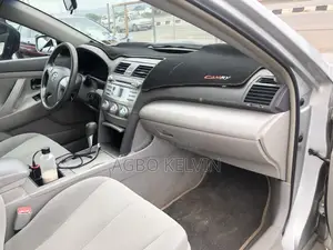 Toyota Camry 2008 Silver