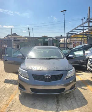 Toyota Corolla 2009 Gray