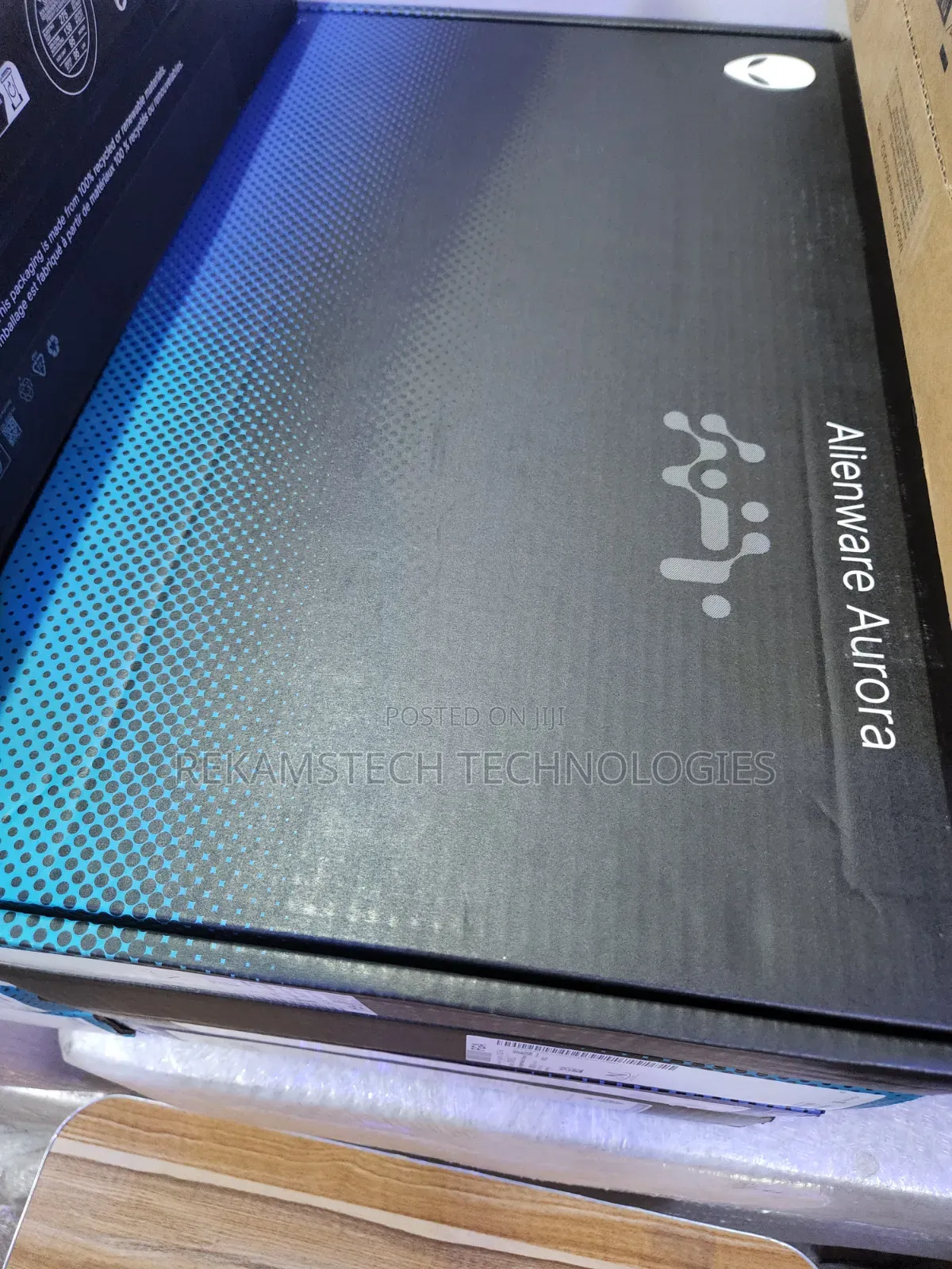 New Laptop Dell Alienware Aurora 16 32GB Intel Core Ultra 9 SSD 2T