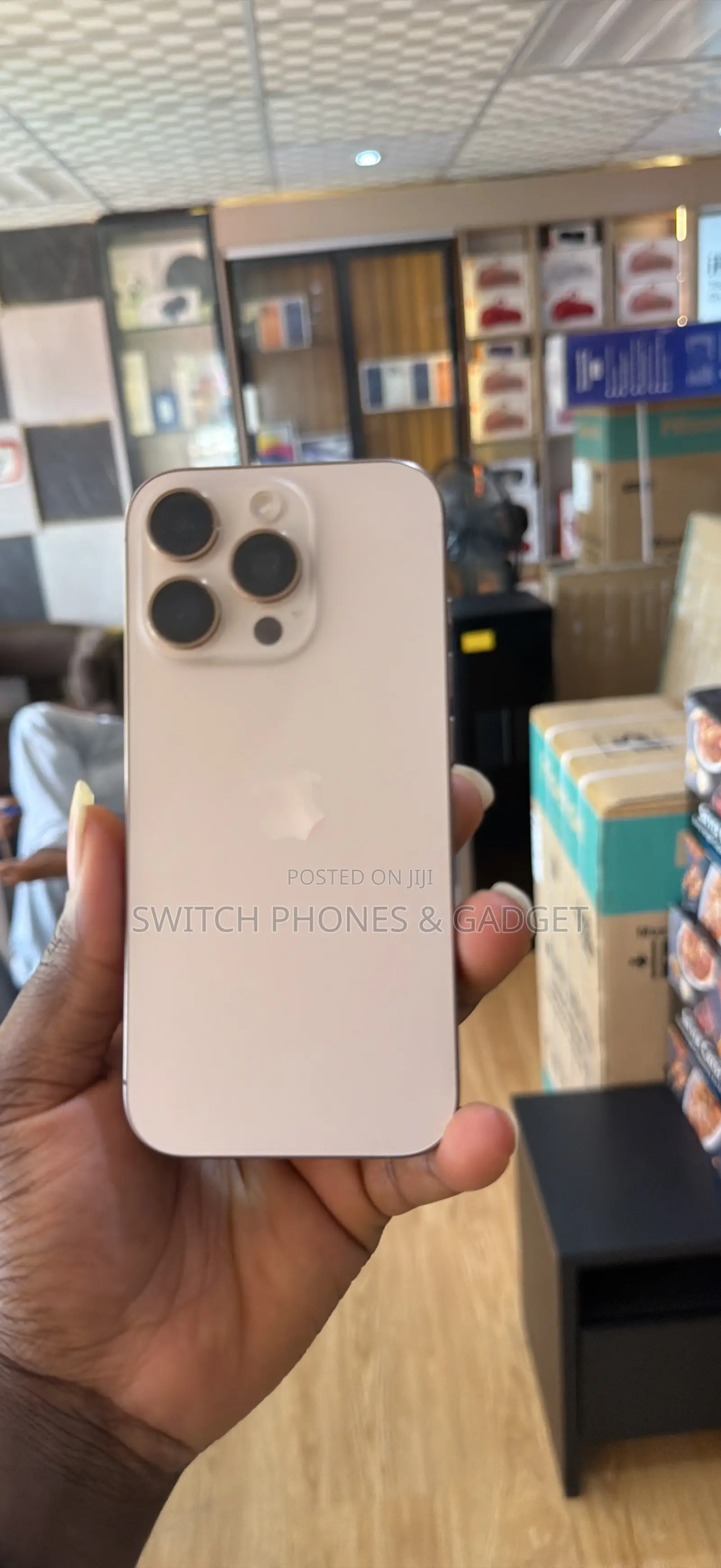 Apple iPhone 16 Pro 256 GB Gold