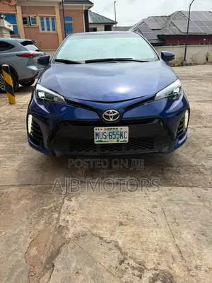 Toyota Corolla SE 4dr Sedan (1.8L 4cyl CVT) 2017 Blue