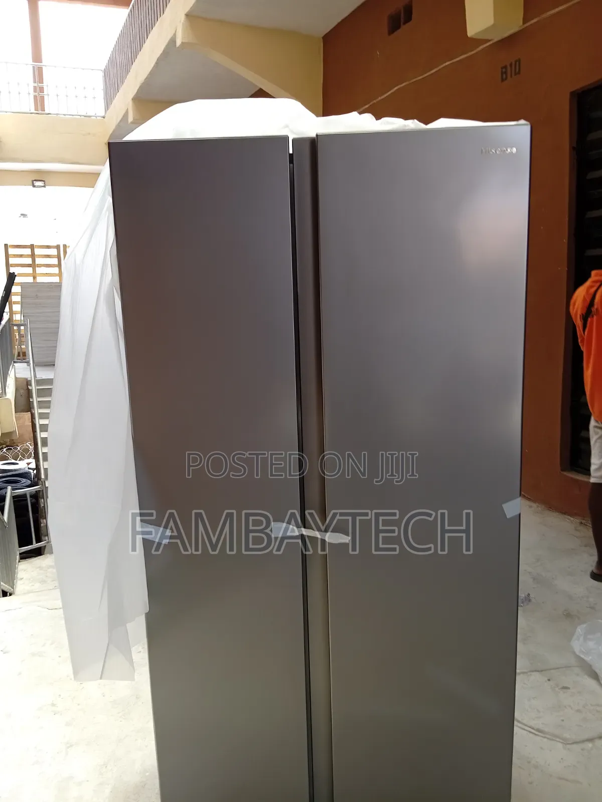 Hisense Side-by-Side Fridge Freezer 518L