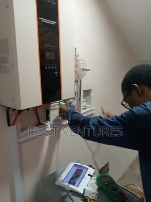 Professional Solar System Panel and Inverter Installer