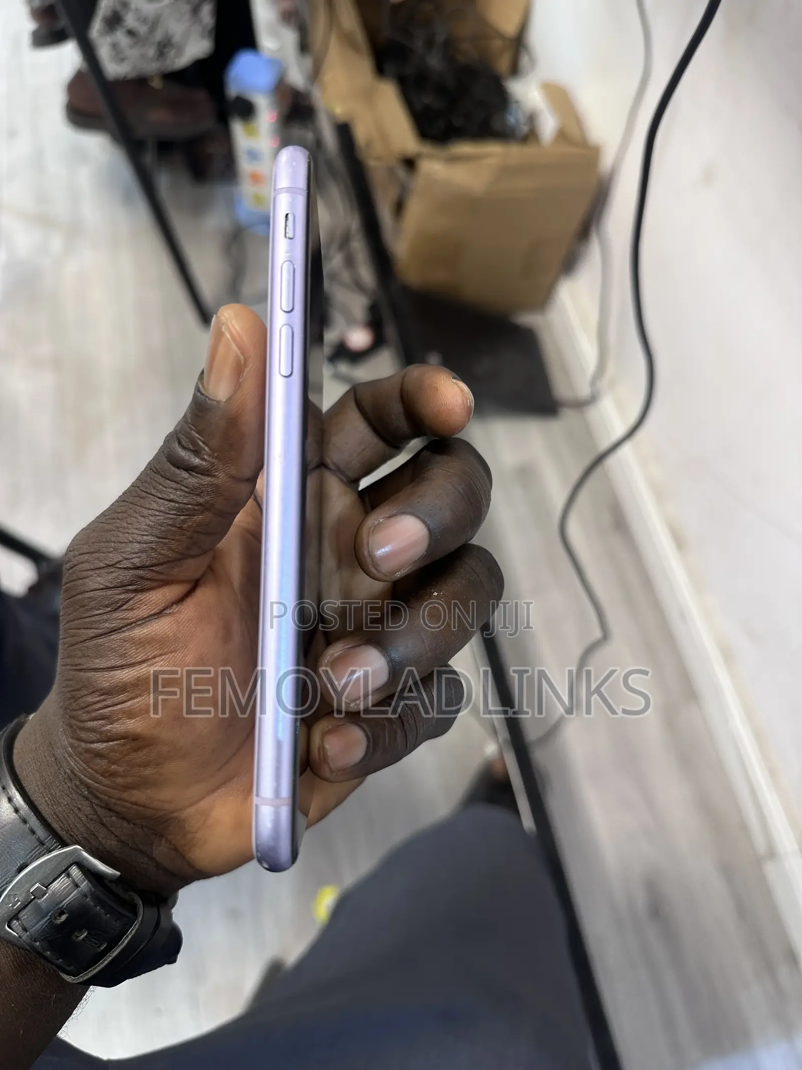 Apple iPhone 11 64 GB Purple