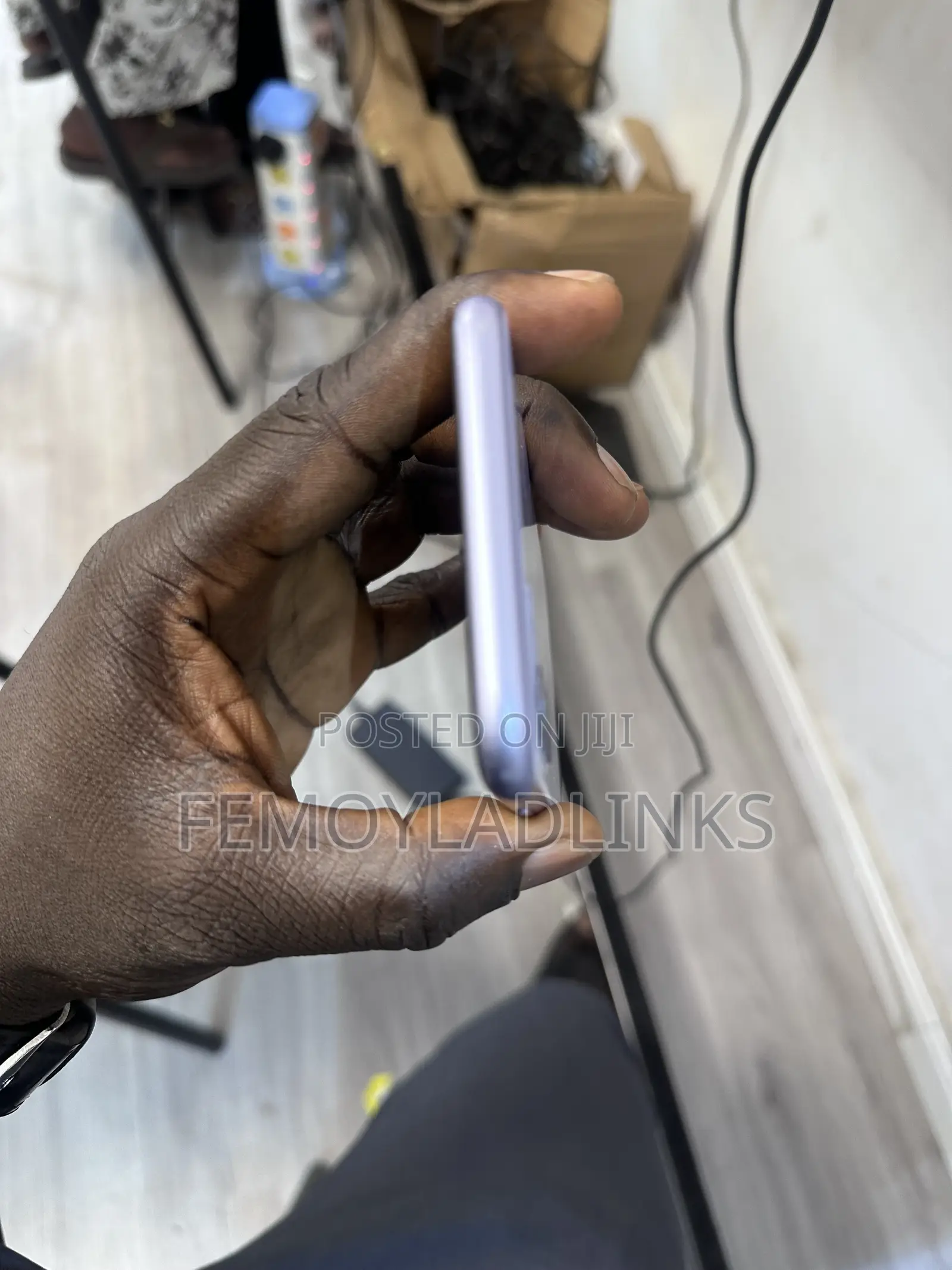 Apple iPhone 11 64 GB Purple