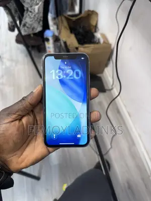 Apple iPhone 11 64 GB Purple