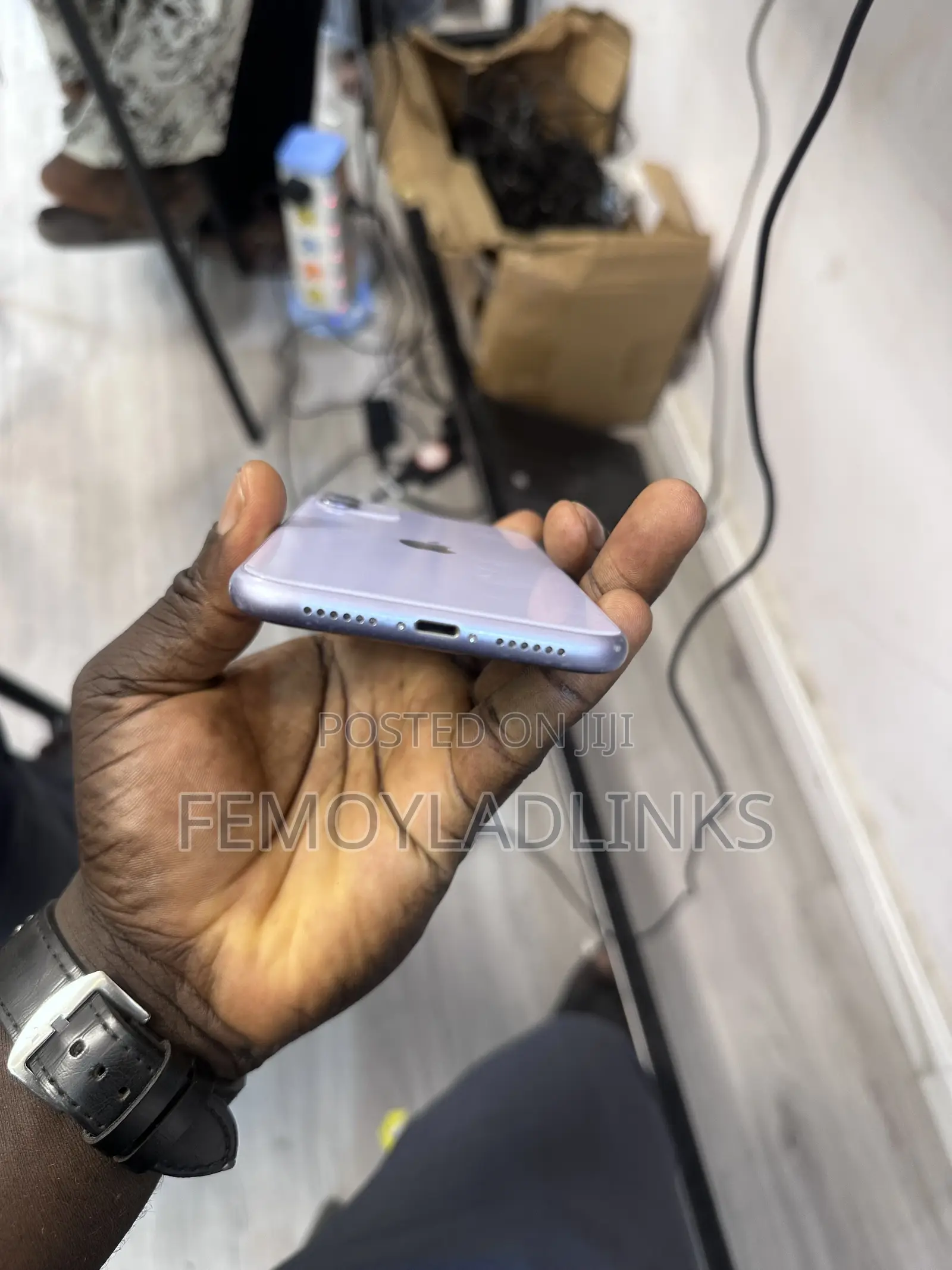 Apple iPhone 11 64 GB Purple