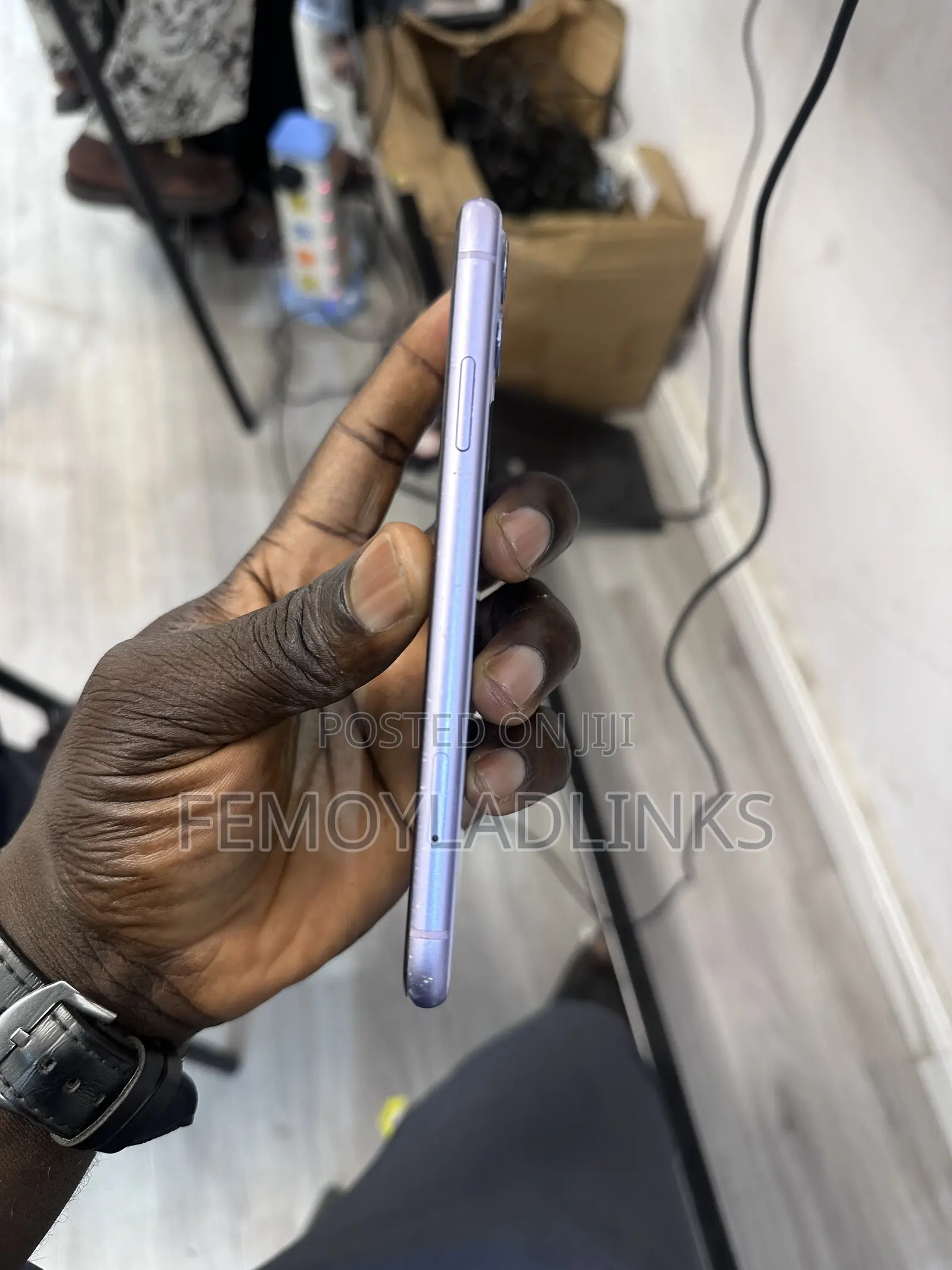 Apple iPhone 11 64 GB Purple