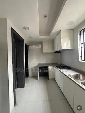 3bdrm Apartment in Lekki Phase 1 for rent