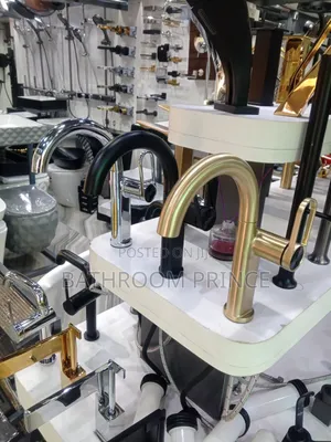 Brush Gold Kitchen Sink Mixer Faucet